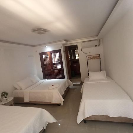 Hostal Casa De Las Americas Cartagena Bagian luar foto