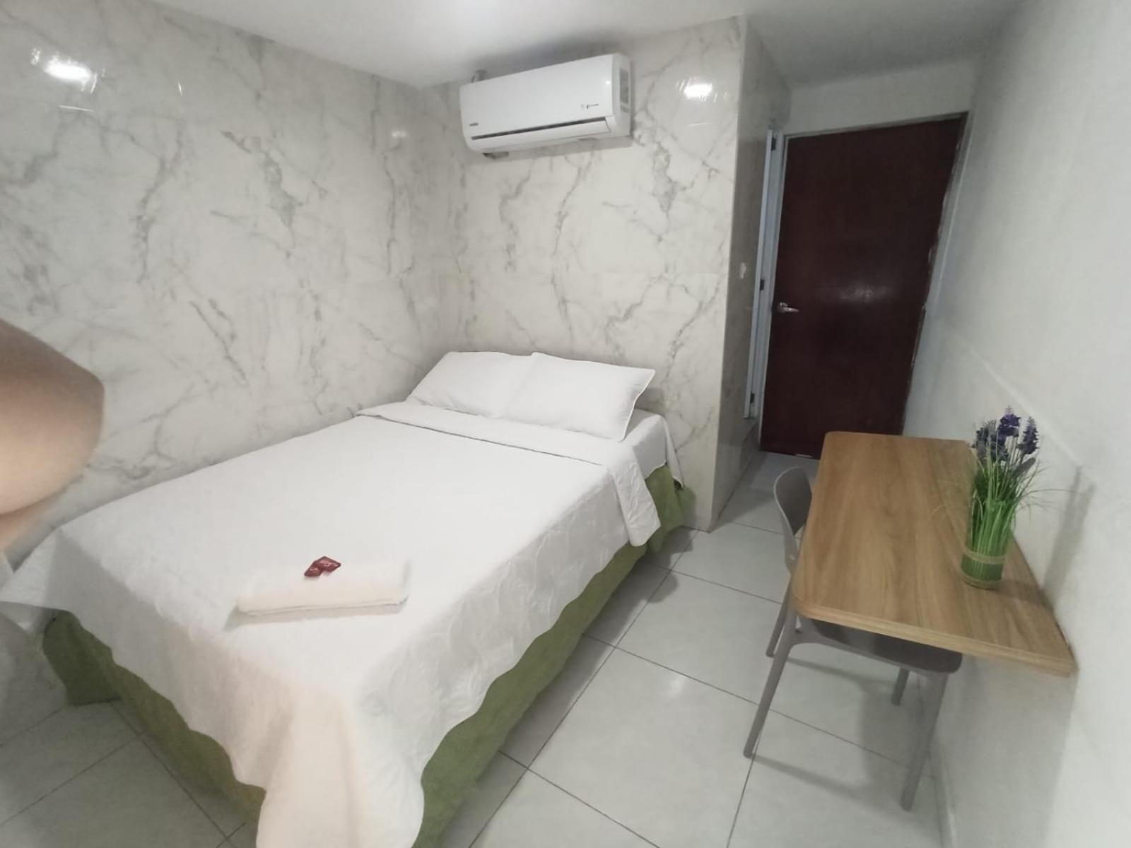 Hostal Casa De Las Americas Cartagena Bagian luar foto